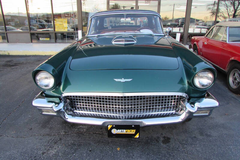 1957 Ford Thunderbird