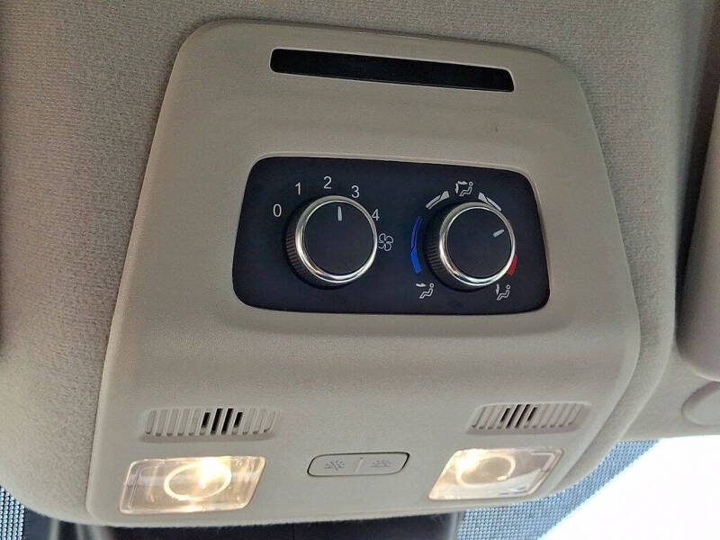2025 Ford Transit 350 XLT