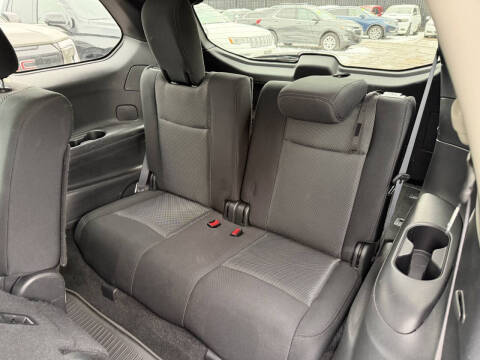 2018 Nissan Pathfinder S