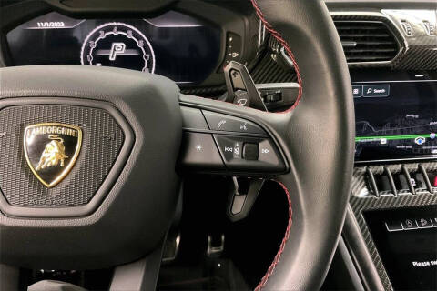 2023 Lamborghini Urus S