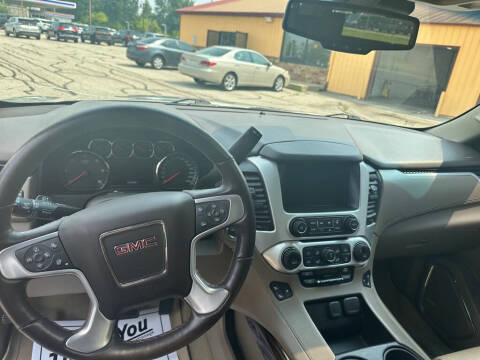 2017 GMC Yukon XL SLT