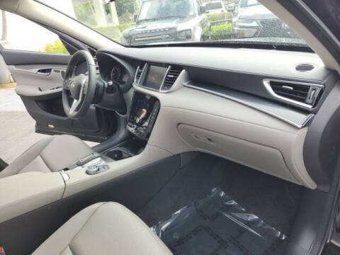 2025 Infiniti QX50 Luxe