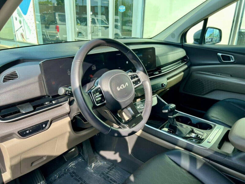 2025 Kia Carnival EX