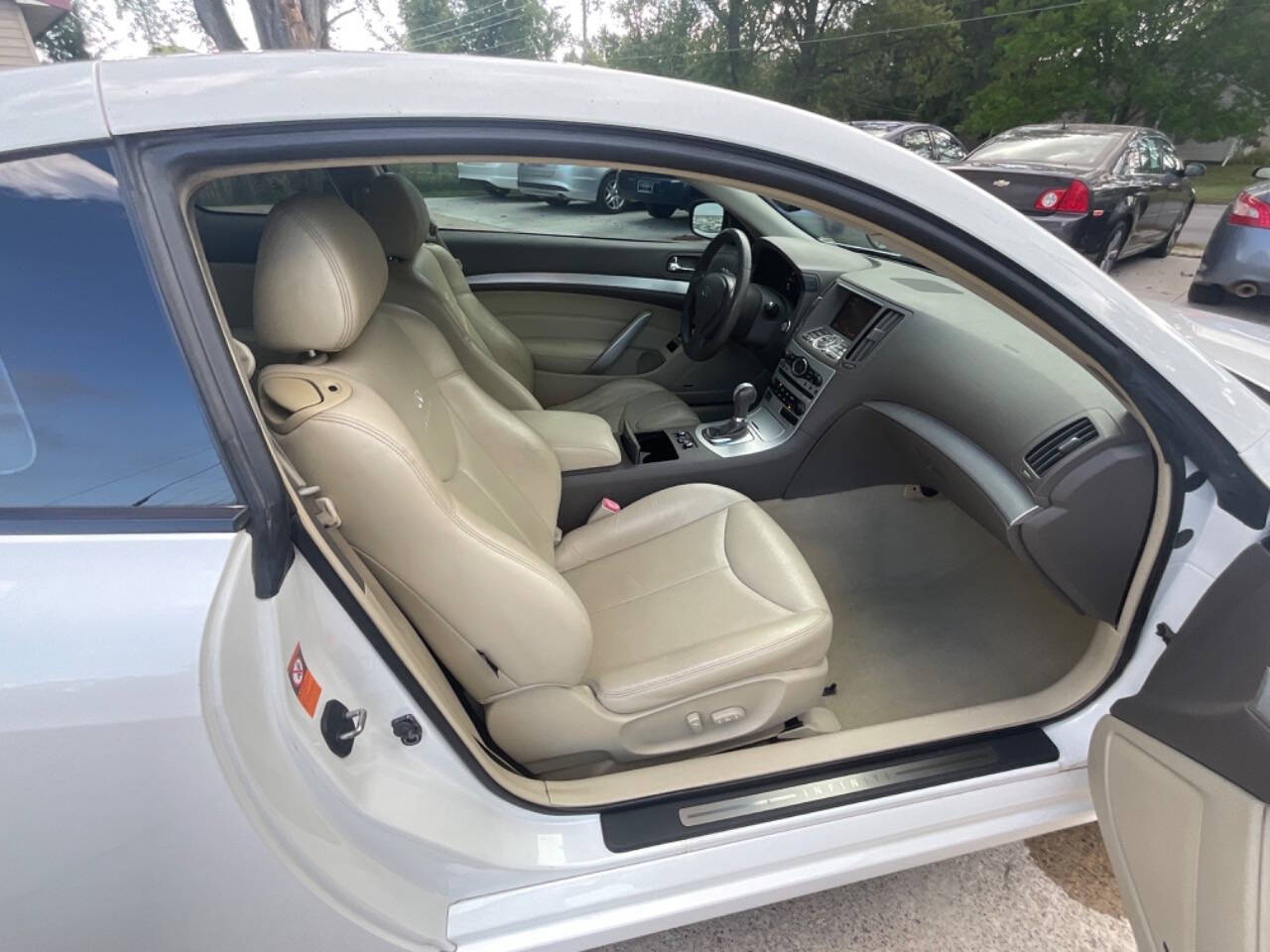 2009 INFINITI G37 Coupe for sale at Auto Connection in Waterloo, IA