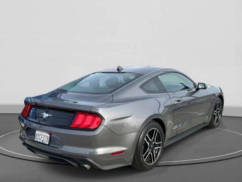 2021 Ford Mustang EcoBoost