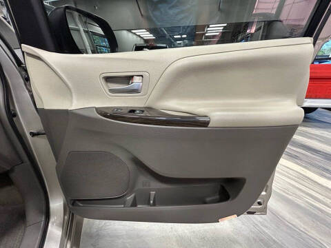 2017 Toyota Sienna