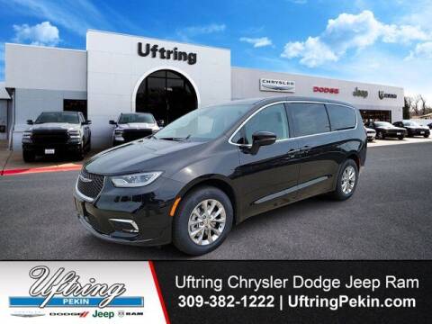 2023 Chrysler Pacifica for sale at Uftring Chrysler Dodge Jeep Ram in Pekin IL