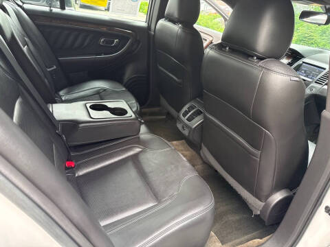 2014 Ford Taurus Limited