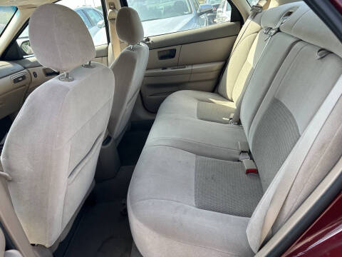 2005 Ford Taurus SEL