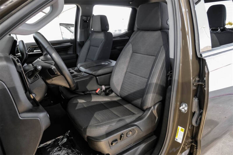 2023 GMC Sierra 1500 Elevation Standard