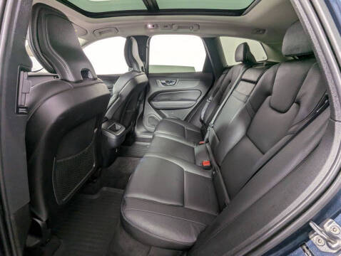 2019 Volvo XC60 T6 Momentum