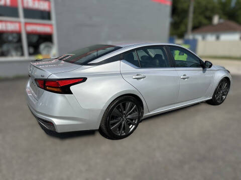 2020 Nissan Altima 2.5 SR