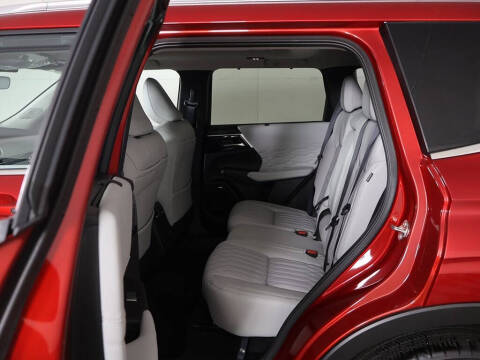 2025 Mitsubishi Outlander SEL