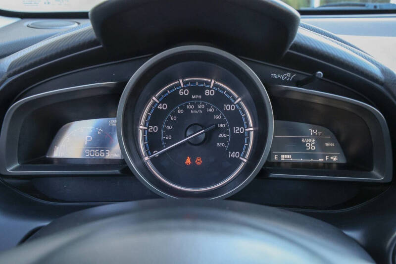 2019 Toyota Yaris LE