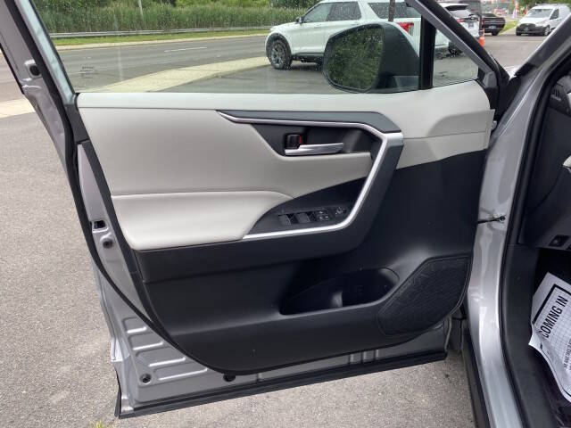 2023 Toyota RAV4 Hybrid XLE