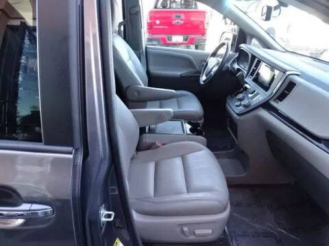 2015 Toyota Sienna