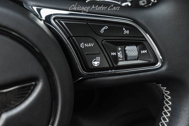 2023 Bentley Bentayga Hybrid