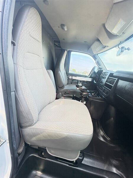 2021 Chevrolet Express 2500