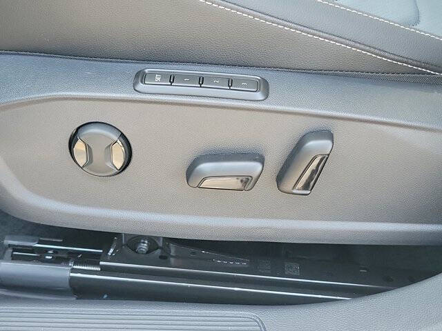 2025 Volkswagen Jetta SEL