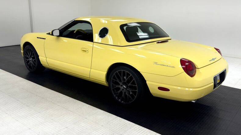 2002 Ford Thunderbird Deluxe