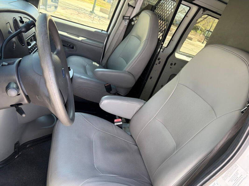 2006 Ford E-Series E-150
