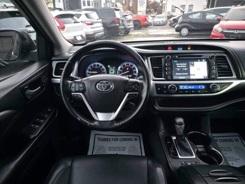 2017 Toyota Highlander Limited