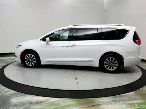 2020 Chrysler Pacifica Touring L Plus