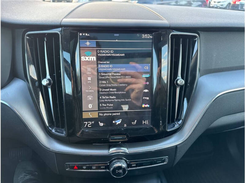 2018 Volvo XC60 T5 Momentum