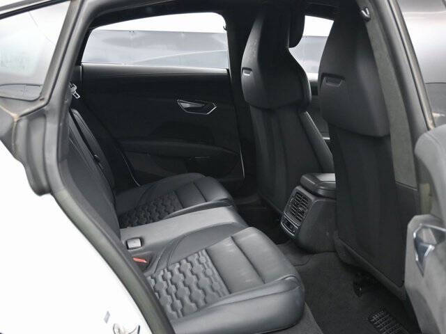 2023 Audi RS e-tron GT quattro