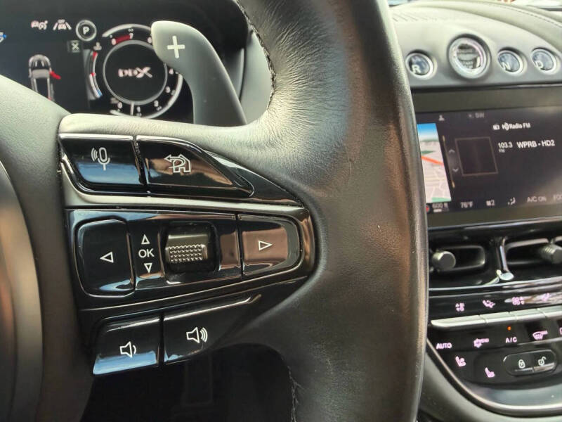 2021 Aston Martin DBX