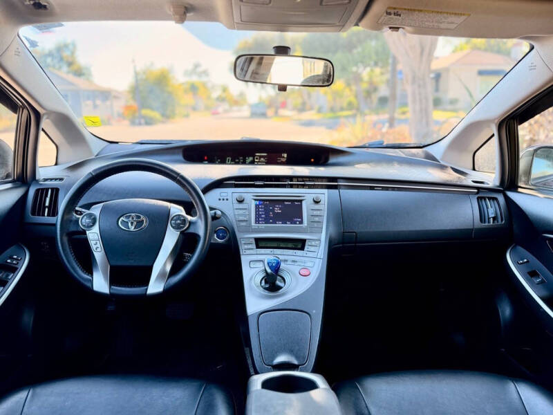 2013 Toyota Prius Three