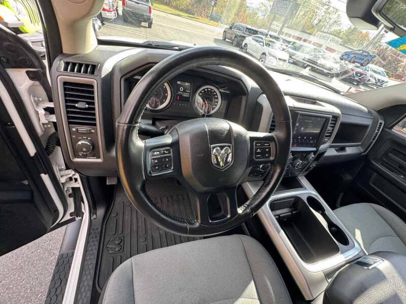 2023 RAM 1500 Classic Express