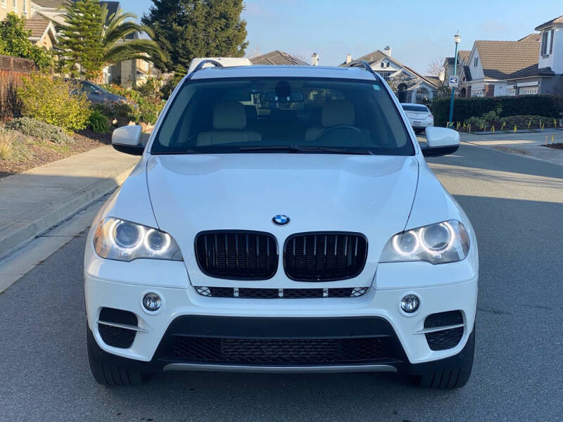 Used 2012 BMW X5 xDrive35i Premium with VIN 5UXZV4C54CL749747 for sale in Fremont, CA