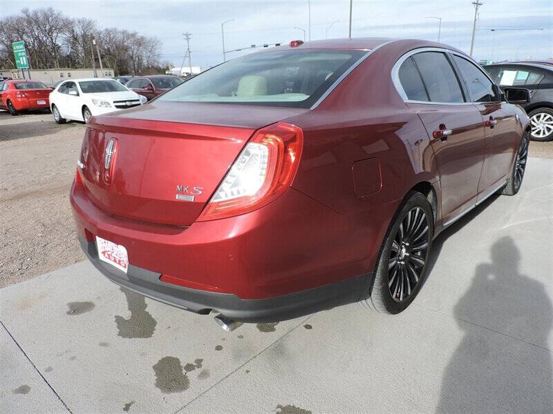 2014 Lincoln MKS