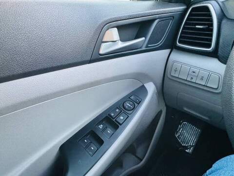 2020 Hyundai Tucson SE