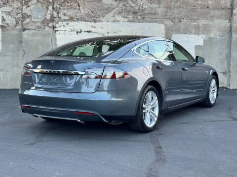 2013 Tesla Model S