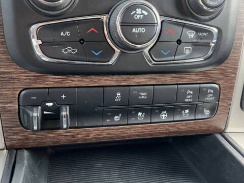 2016 RAM 2500 Laramie