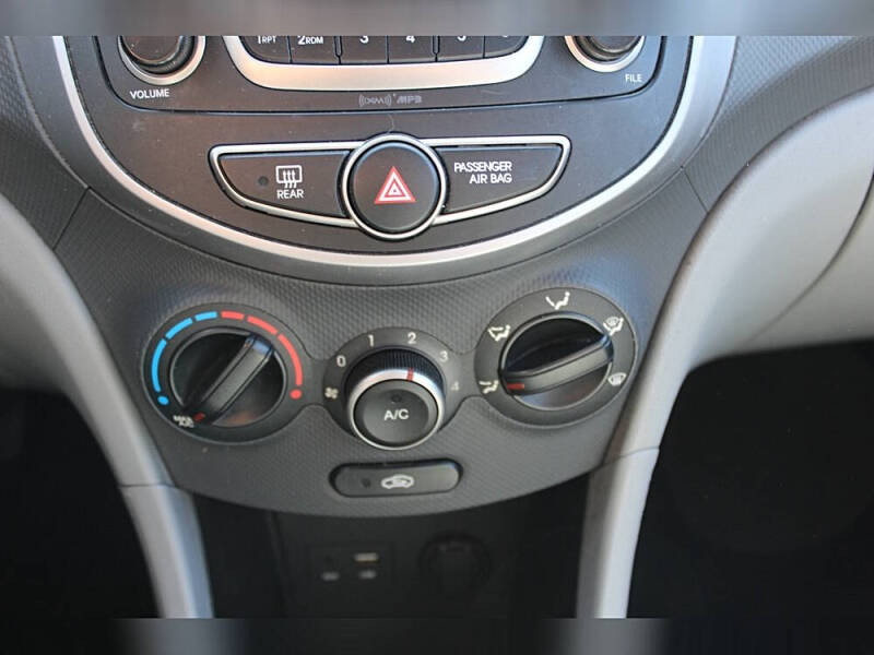 2015 Hyundai Accent GLS