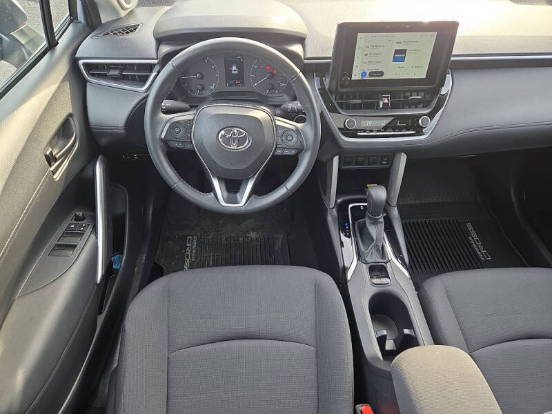 2023 Toyota Corolla Cross LE