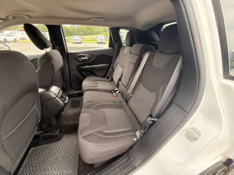 2016 Jeep Cherokee Latitude Altitude