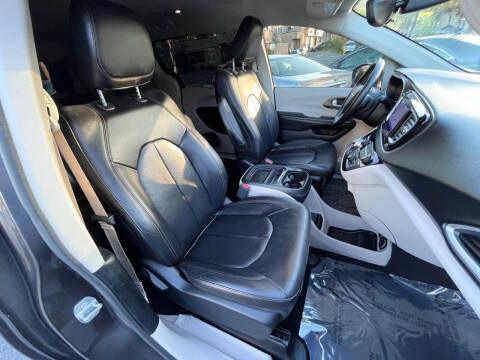 2017 Chrysler Pacifica