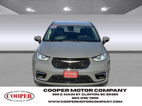 2023 Chrysler Pacifica Touring L