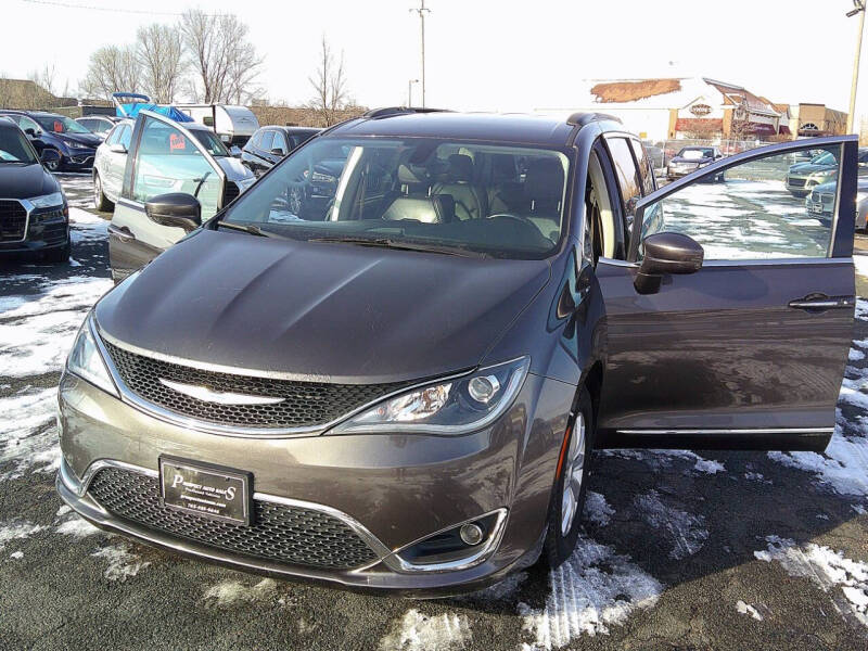 2017 Chrysler Pacifica Touring Plus
