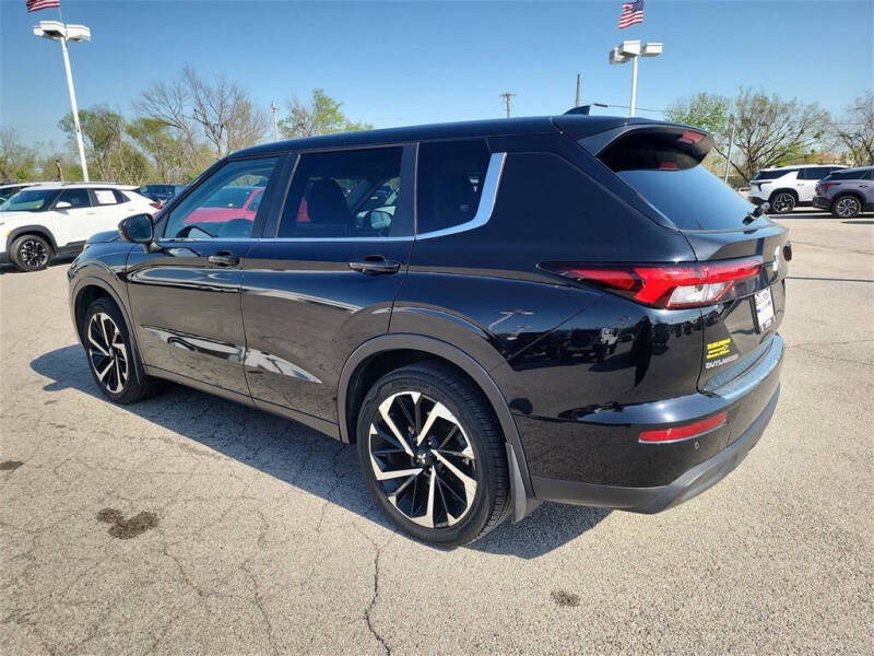 Used 2022 Mitsubishi Outlander ES with VIN JA4J4TA82NZ039801 for sale in Claremore, OK