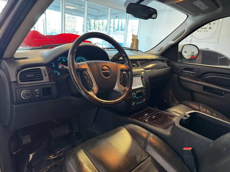 2012 GMC Yukon Denali