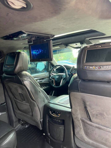 2018 Cadillac Escalade ESV Platinum