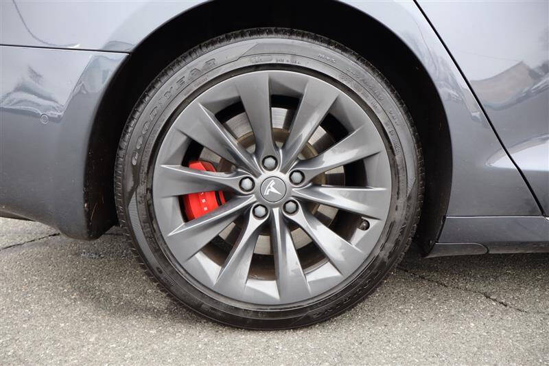 2020 Tesla Model S Performance