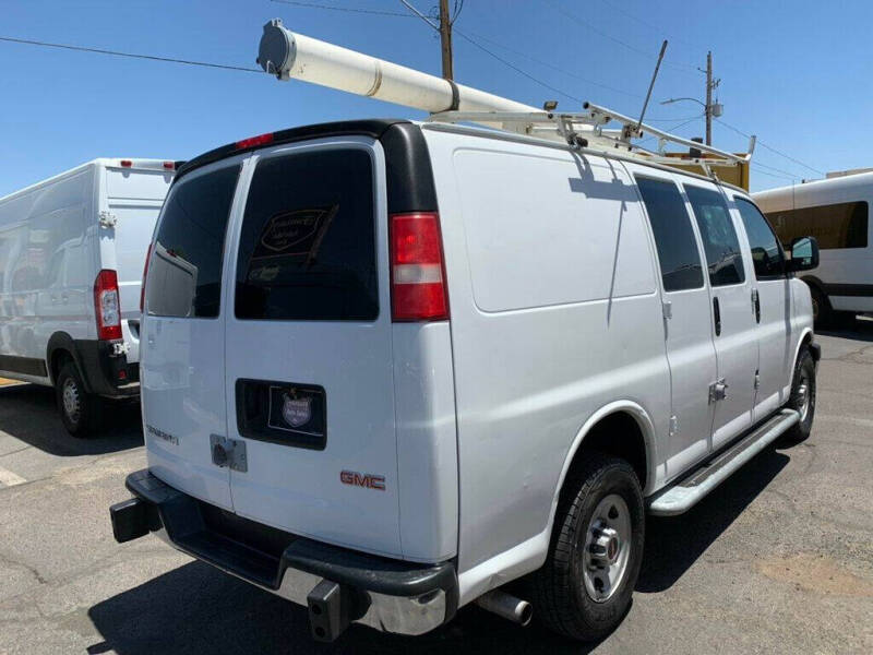 2017 GMC Savana 2500