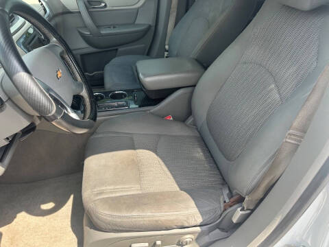 2017 Chevrolet Traverse LT