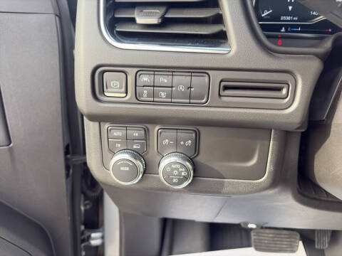 2024 GMC Yukon XL SLT